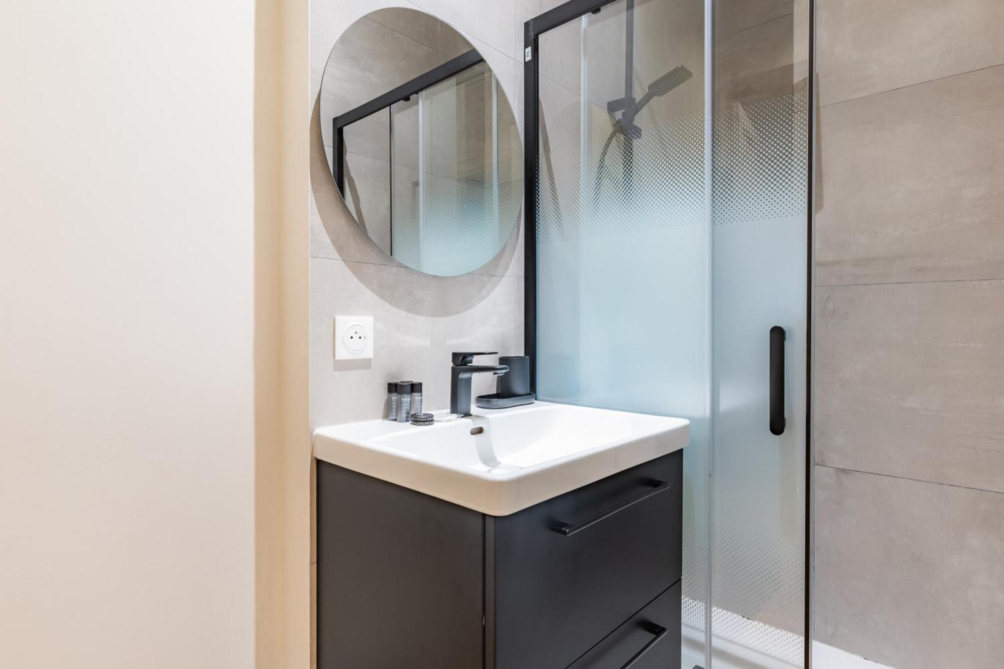 Apartment Charming - Air-conditioned And Terrace *